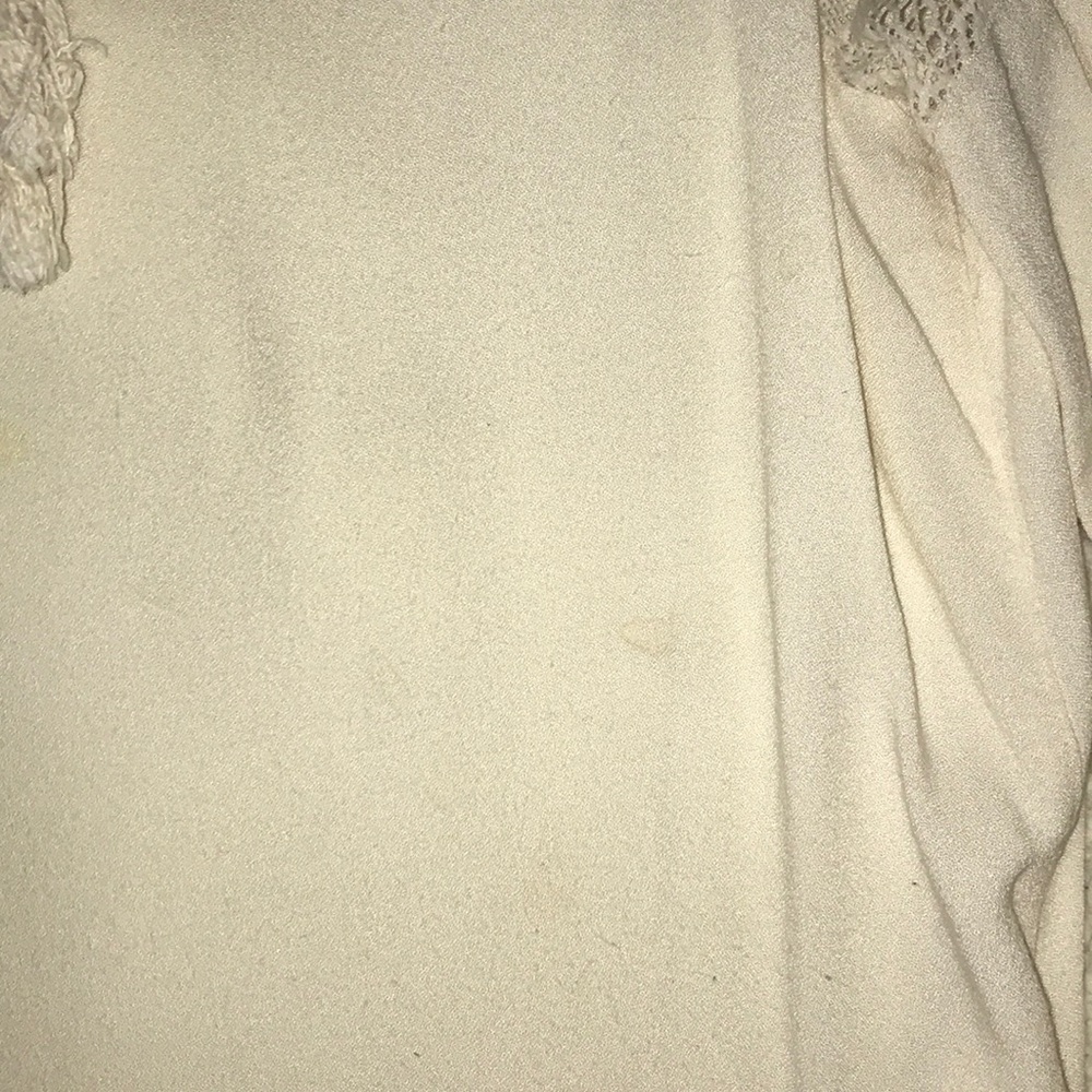CUTE BLOUSE - Picture 2 of 2
